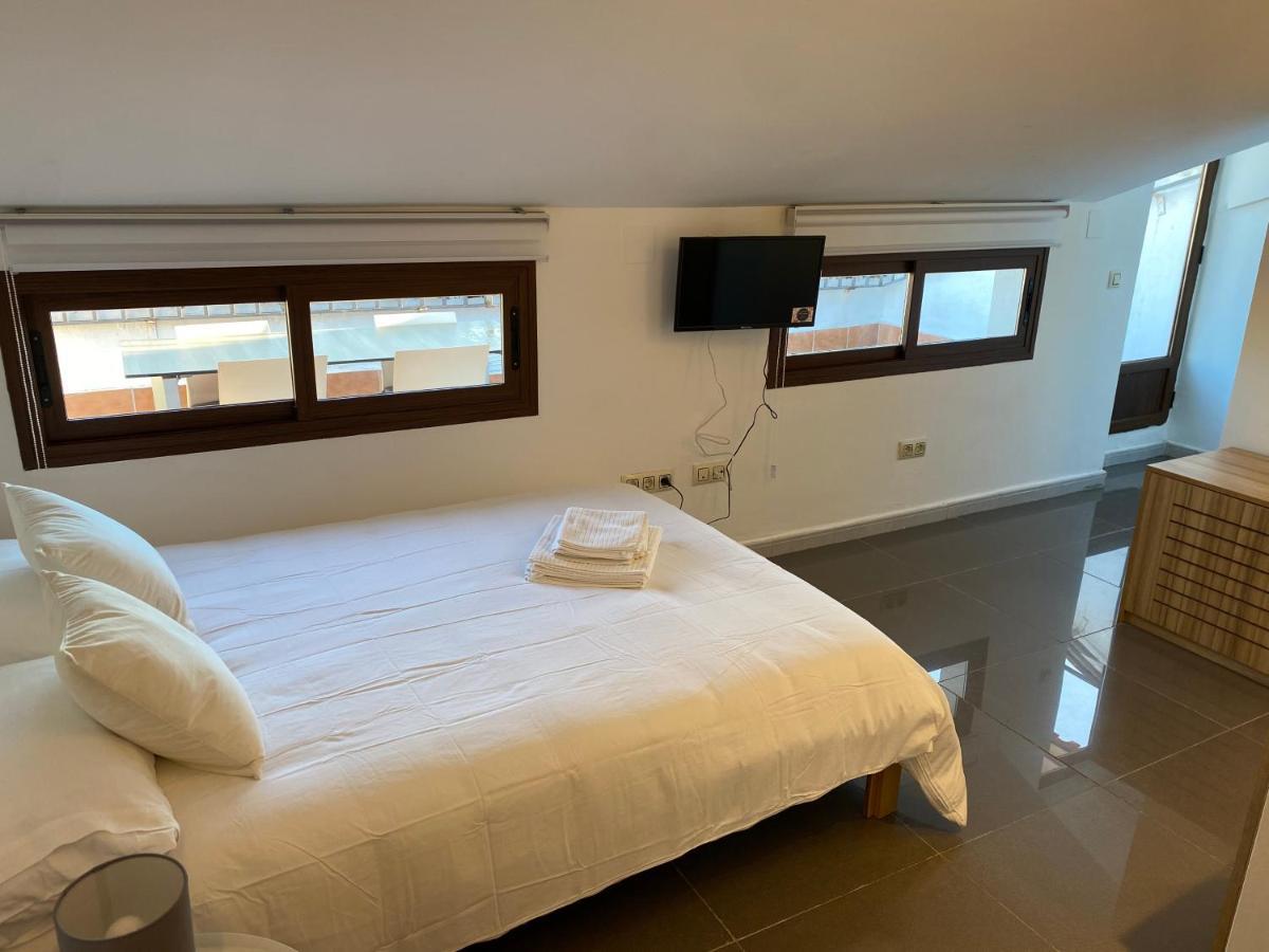 Apartamentos Fuente Arriba Poyales Del Hoyo Esterno foto
